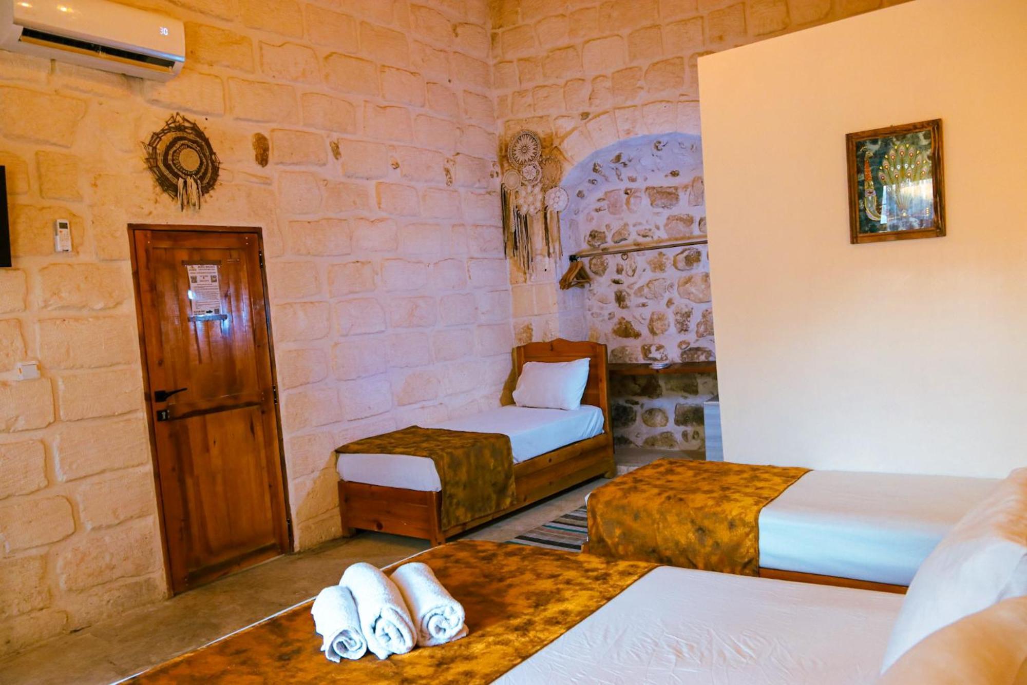 Mons Masius Hotel Teras Midyat Exteriör bild